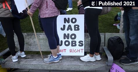 Appeals court blocks vaccine mandate for federal workers